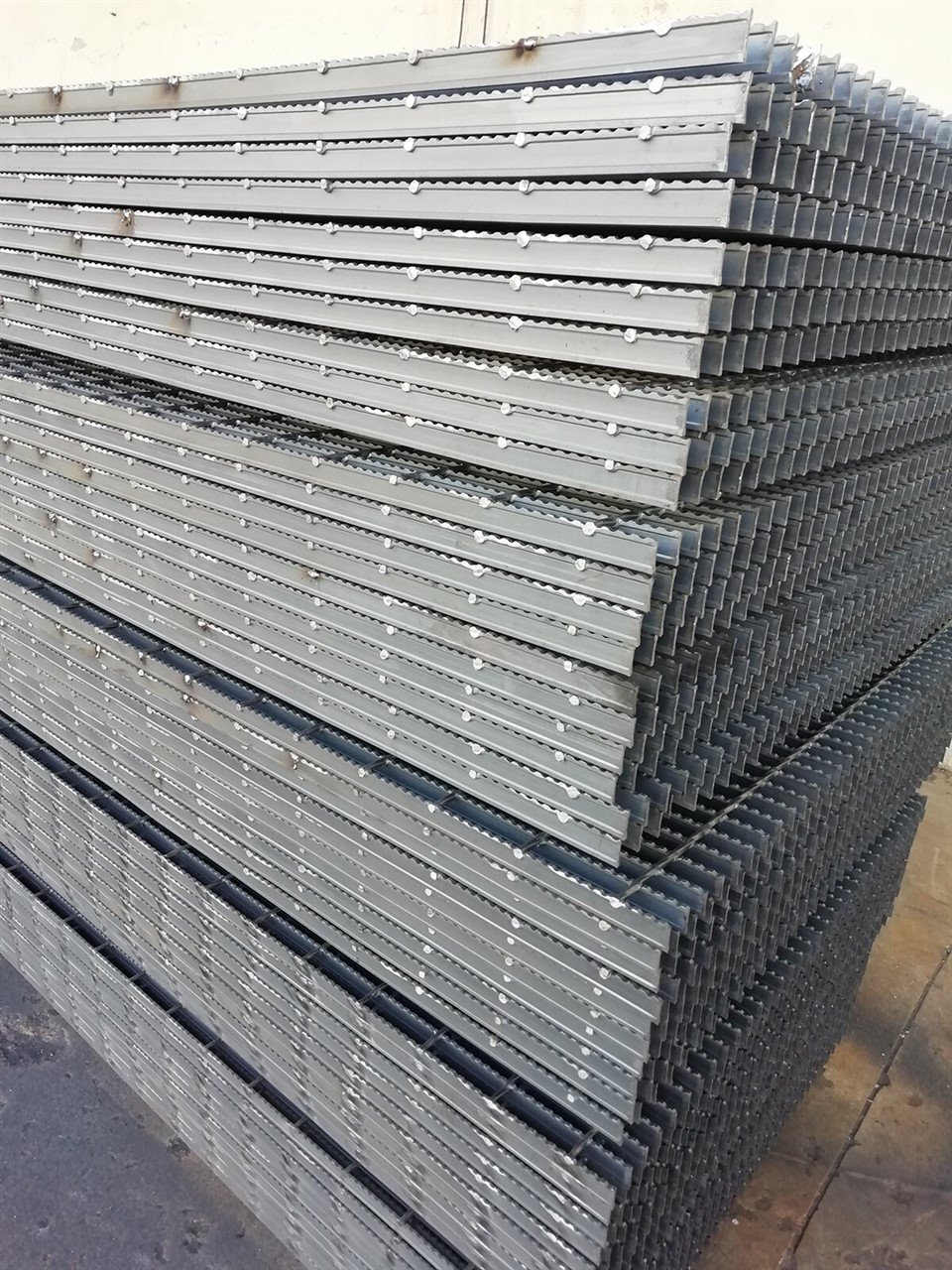 Welded Steel Bar Grating suppliers